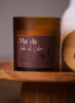 herzton Kerze Mit dir liebe ich leben im Bernsteinglas mit lila Label auf Holzsockel