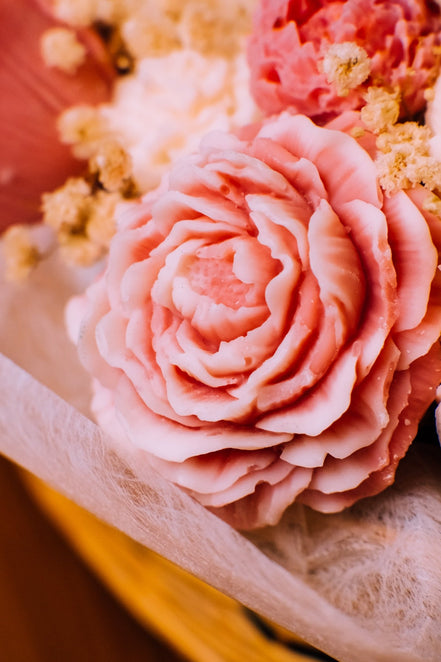 herzton Herzkorb als Geschenk, nachhaltiges Wachs-Bouquet mit Botschaft für Muttertag
